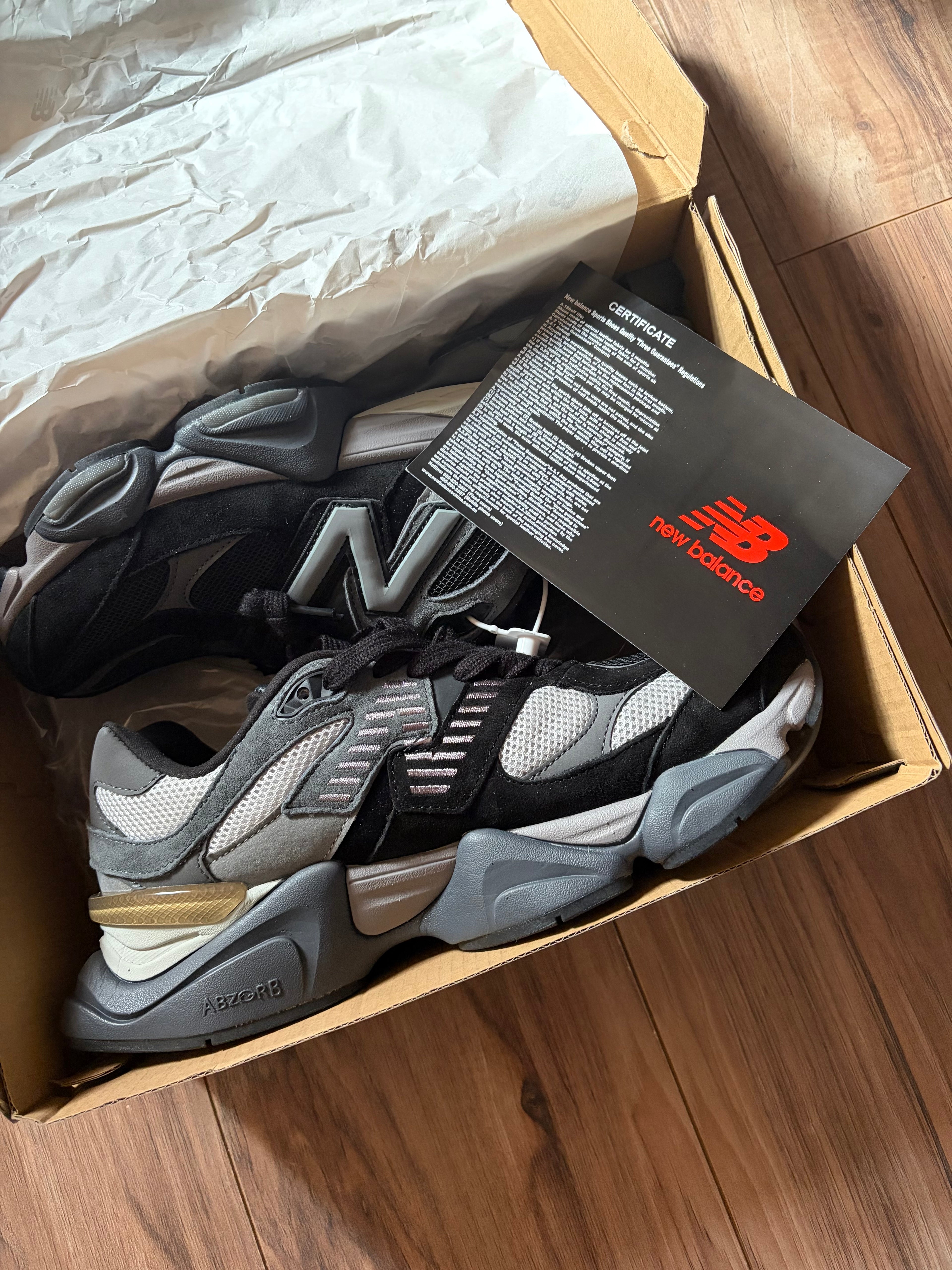 New Balance 9060